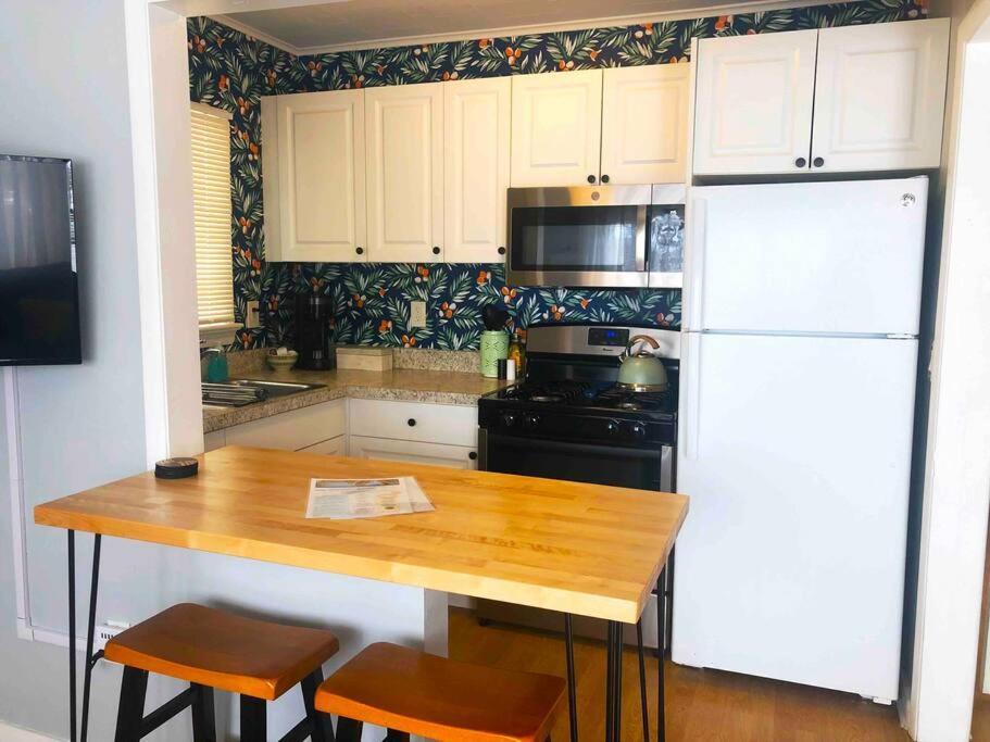 לייק וורת' Steps To Beach & Downtown! Cozy Beach Bungalow #1 מראה חיצוני תמונה